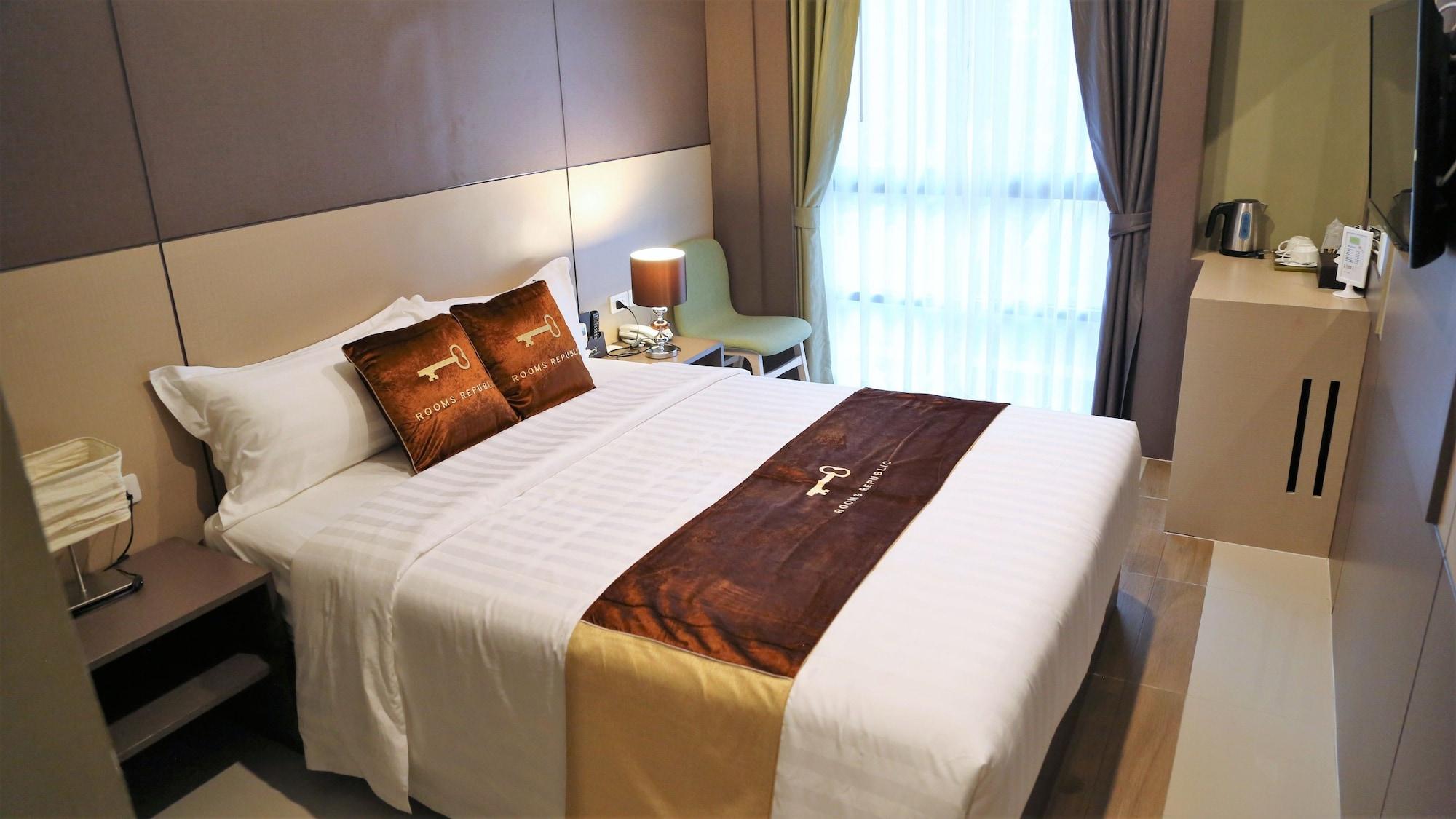 Rooms Republic Pattaya Exterior photo