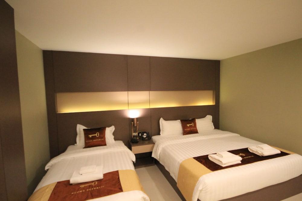 Rooms Republic Pattaya Exterior photo