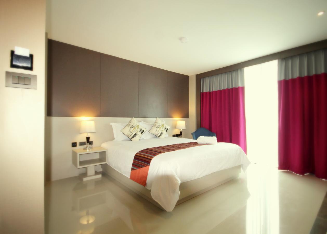 Rooms Republic Pattaya Exterior photo