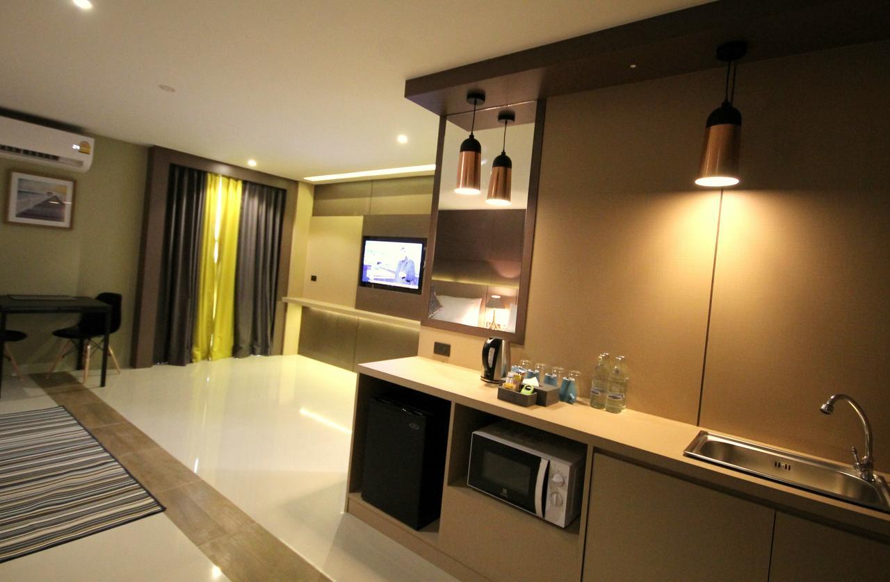 Rooms Republic Pattaya Exterior photo