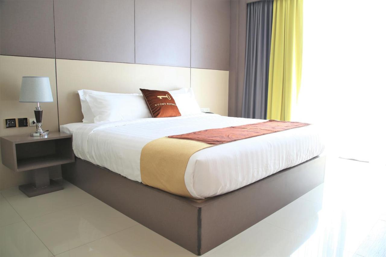 Rooms Republic Pattaya Exterior photo